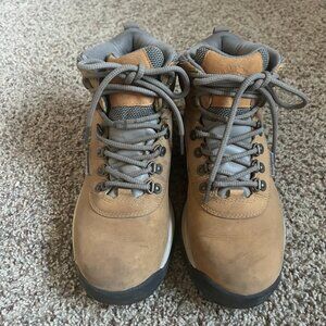 Timberland womens leather hiking boots waterproof | Size 8